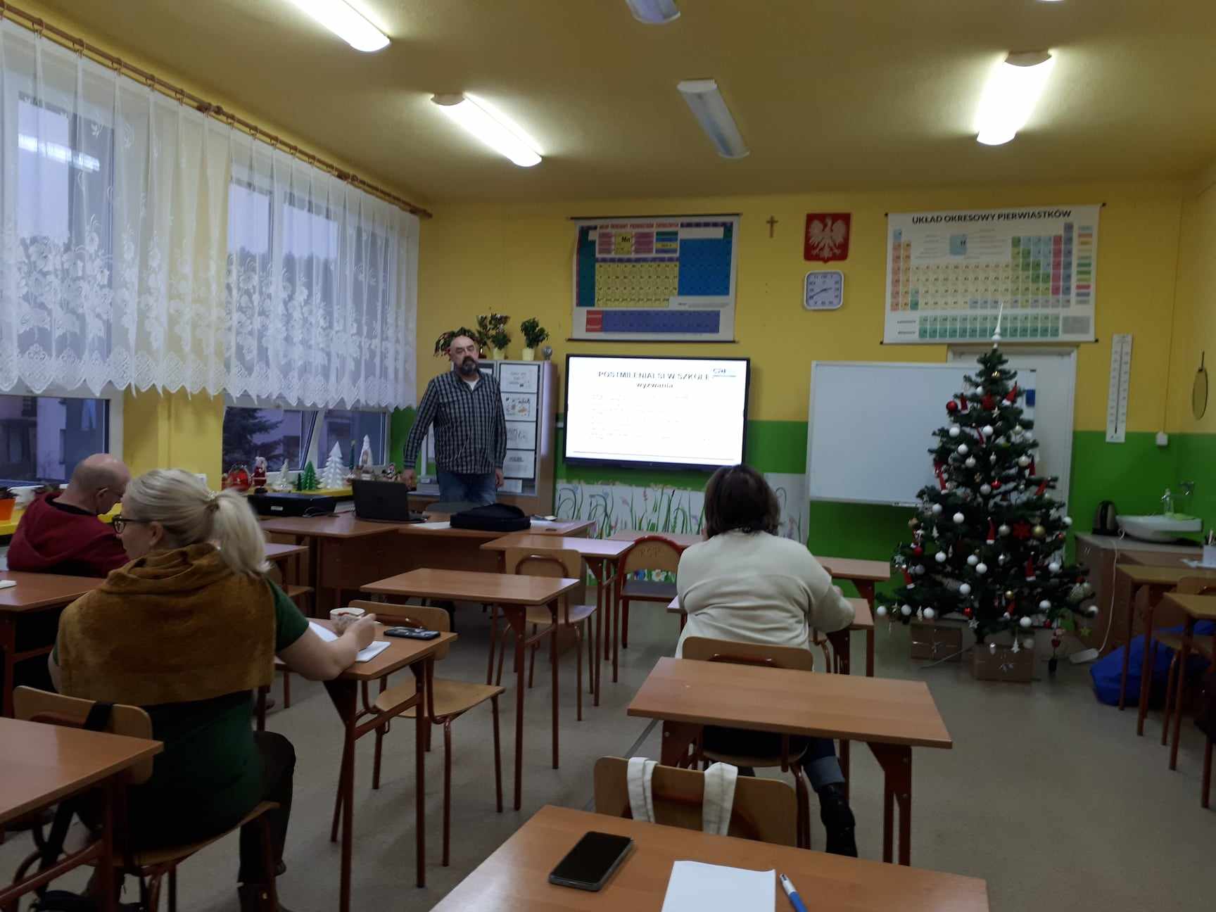 Postmilenialsi w szkole. Wyzwania i szanse - szkolenie rady pedagogicznej